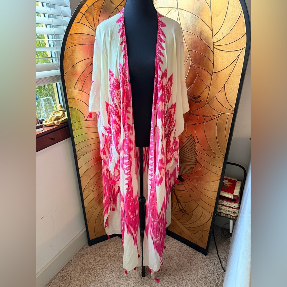 HEMANT & NANDITA Pink and Cream Printed sequin fringe tassel Kimono - Picture 2 of 10